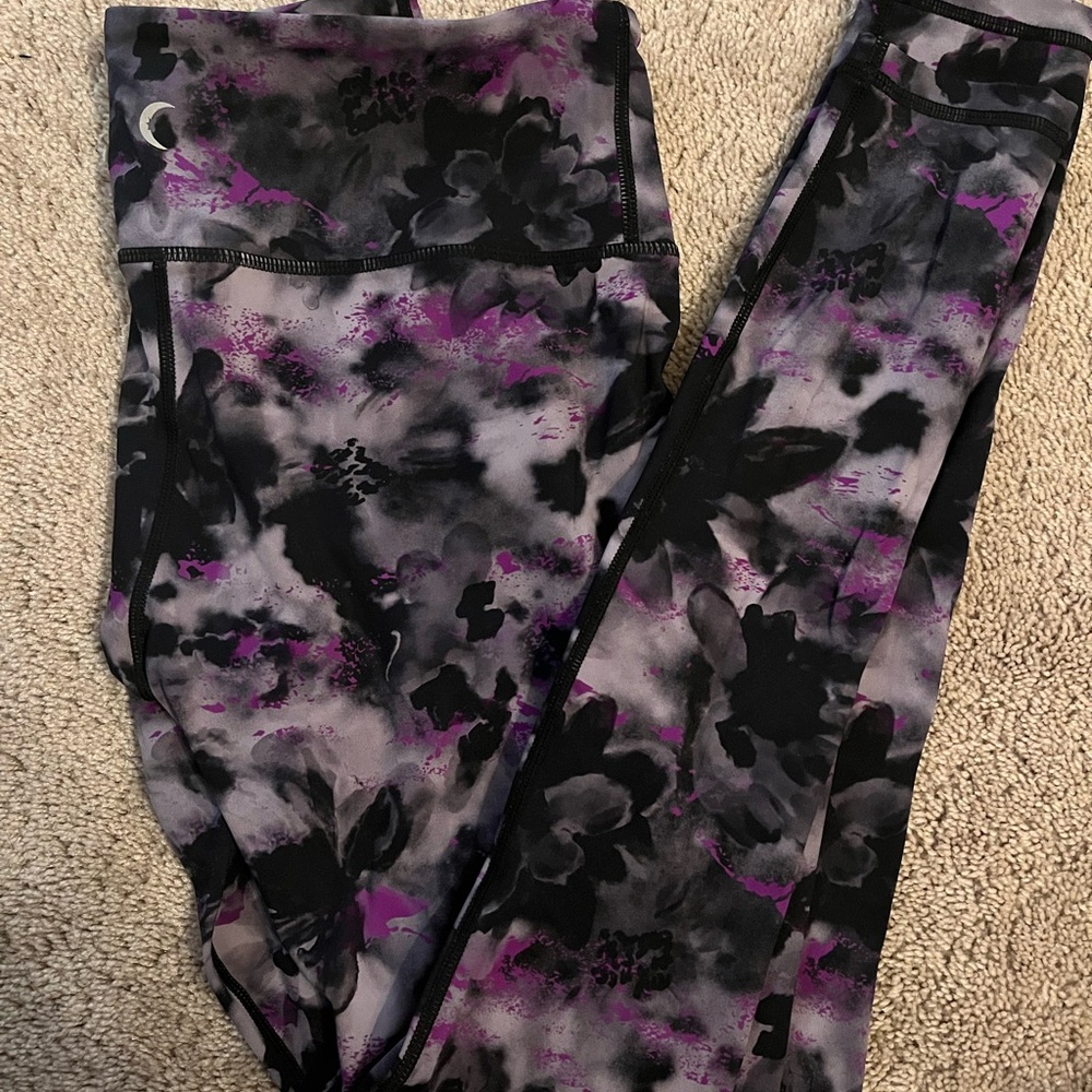 Zyia leggings